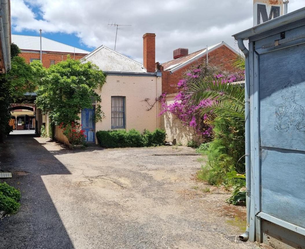 La Cochon Rose Motel Saint Arnaud Εξωτερικό φωτογραφία