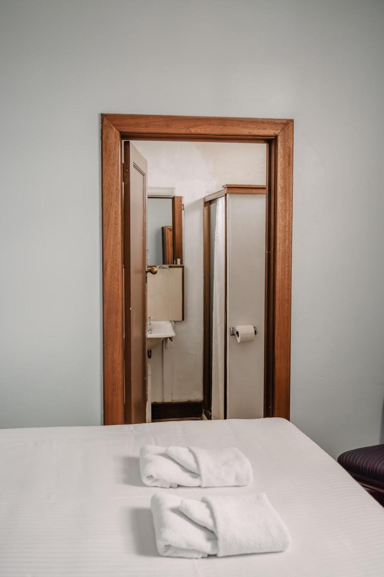 La Cochon Rose Motel Saint Arnaud Εξωτερικό φωτογραφία